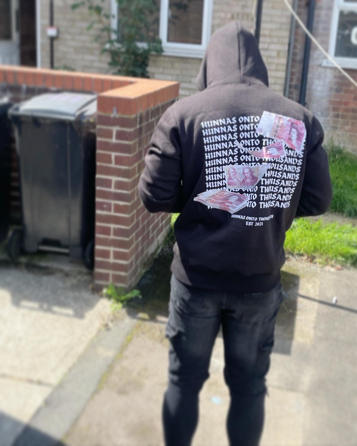 Hunnas Onto Thousands -  Official “£50 Notes” Hoodie - Black/Grey
