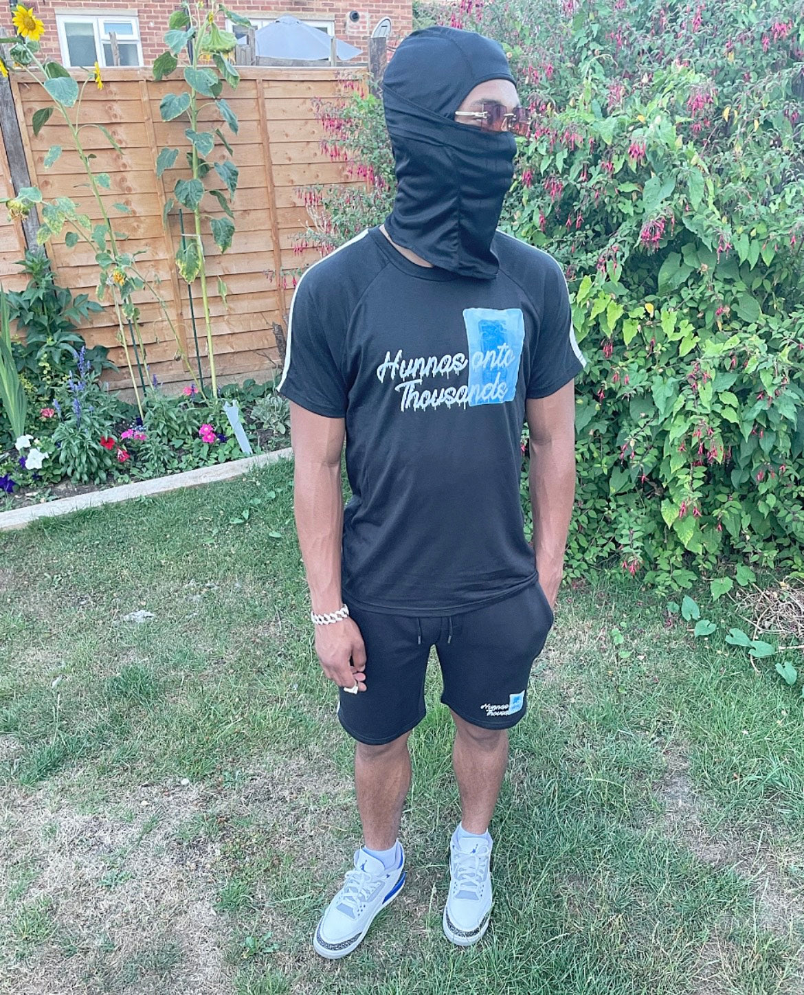Hunnas Onto Thousands UK - Official "Ice Block"  T-Shirt + Shorts Set - Black